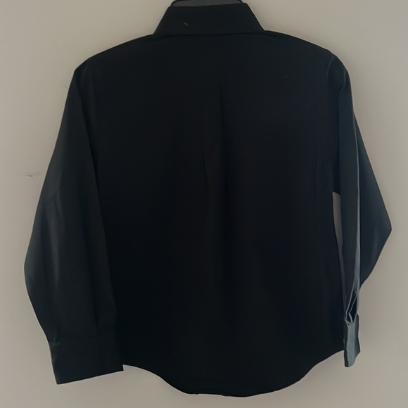 Boys Size 6-7 Black Button Down Shirt - Picture 6 of 6